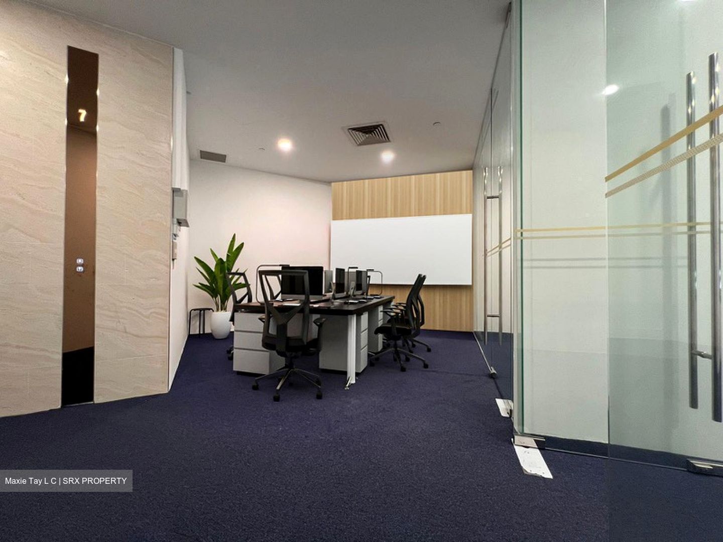 PLUS (D1), Office #626933801